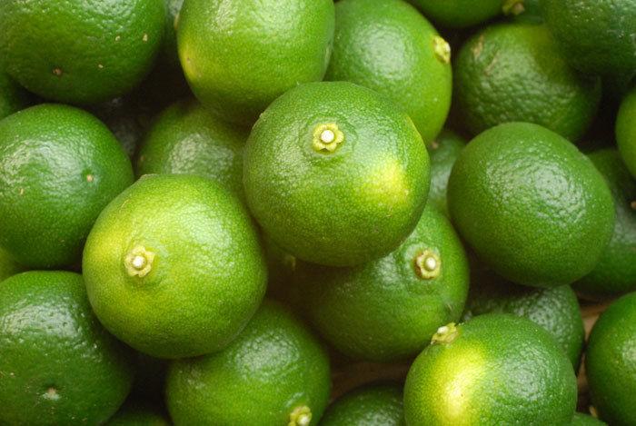 シークヮーサー四季柑500ml 香り高い果実シークヮーサー ヒラミレモン から採取した100 果汁 沖縄特産品南国市場